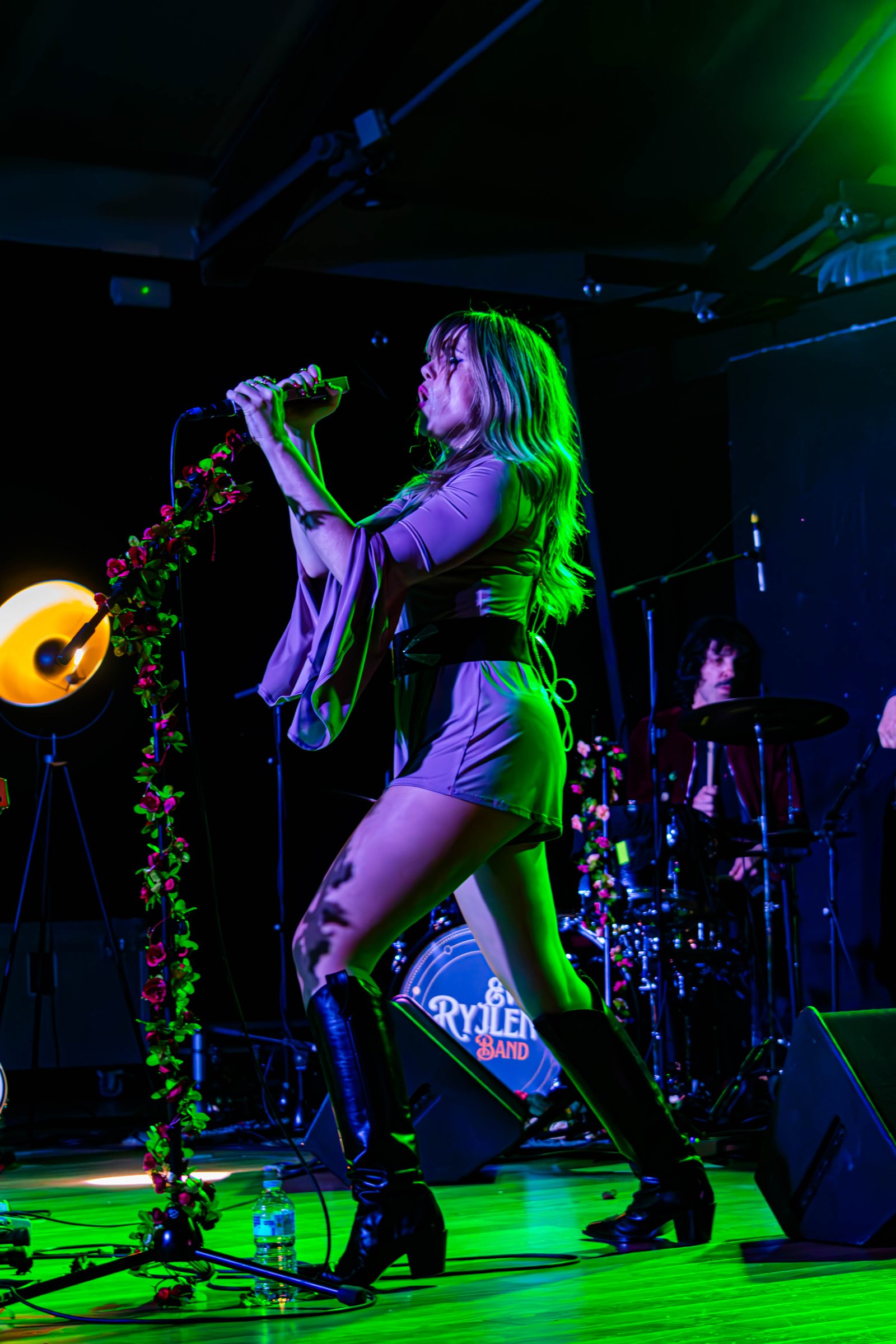 Eva Ryjlen y su banda en directo en Guadalajara - Alviru Fotografía
